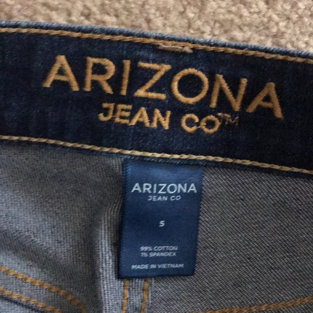 Distressed High Rise Jeans - Picture 2 of 4